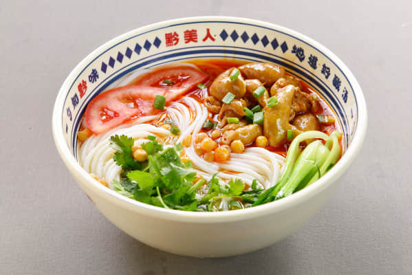 黔美人原汤鸡杂米粉：鲜爽滋味与加盟优选